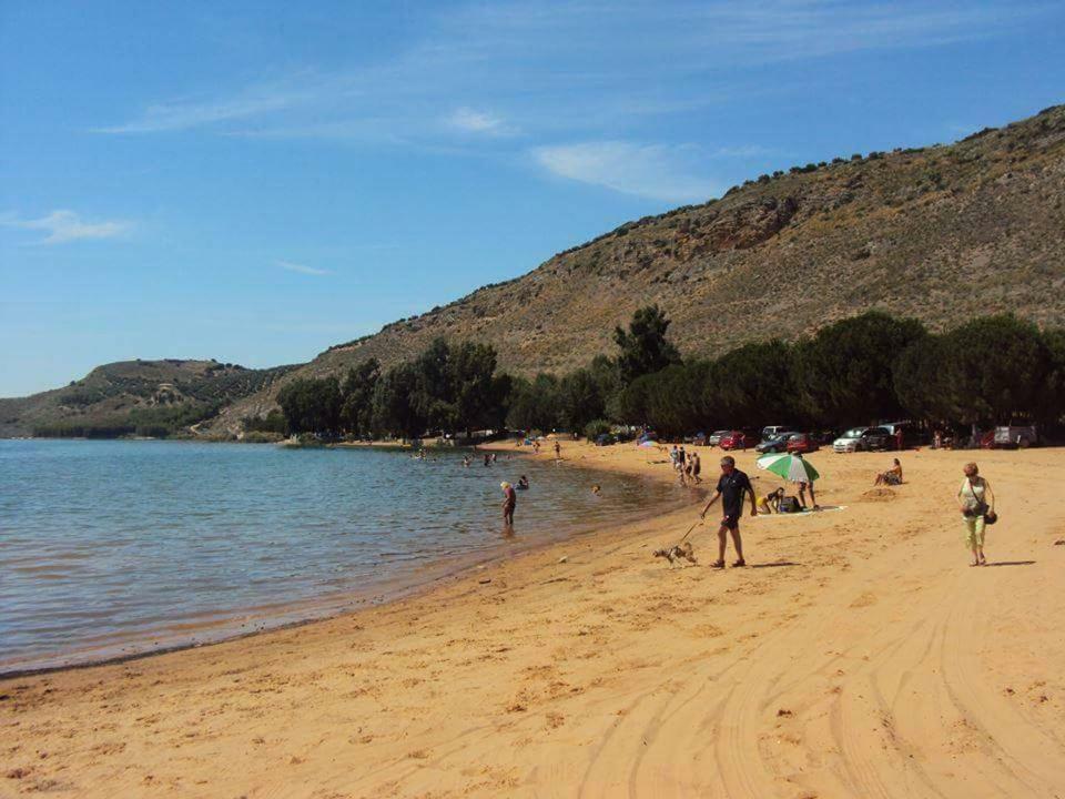 Cortijo De La Cruz Villa Iznajar Luaran gambar